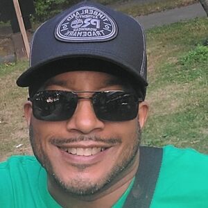 Meet your Posher, Adrian